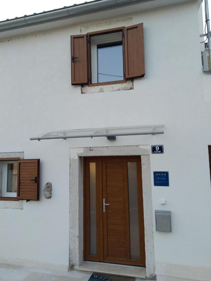 Apartman Catarina Vrsar Εξωτερικό φωτογραφία